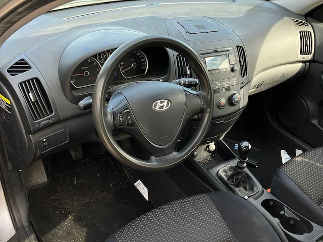 Hyundai i30 cw 1.6i active cool , 53-hdg-8 - afbeelding 8 van  10
