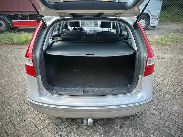 Hyundai i30 cw 1.6i dynamic, 12-zn-fb - afbeelding 3 van  14
