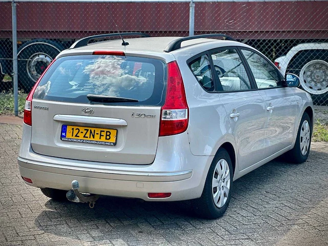 Hyundai i30 cw 1.6i dynamic, 12-zn-fb - afbeelding 7 van  14