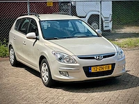 Hyundai i30 cw 1.6i dynamic, 12-zn-fb - afbeelding 8 van  14