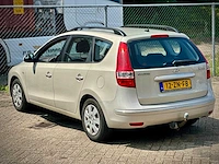 Hyundai i30 cw 1.6i dynamic, 12-zn-fb - afbeelding 9 van  14