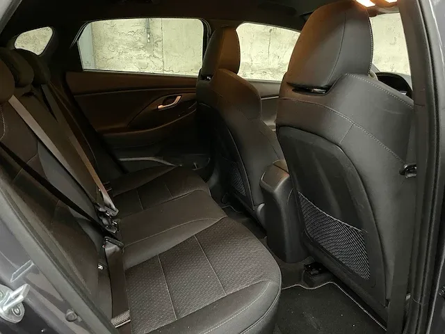 Hyundai i30 fastback 1.4 t-gdi n line 140pk 2019 -orig. nl-, zj-954-g - afbeelding 39 van  52