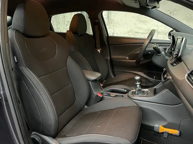 Hyundai i30 fastback 1.4 t-gdi n line 140pk 2019 -orig. nl-, zj-954-g - afbeelding 40 van  52