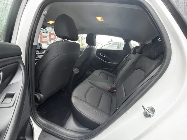 Hyundai i30 fastback life t-gdi,2018 - afbeelding 9 van  25