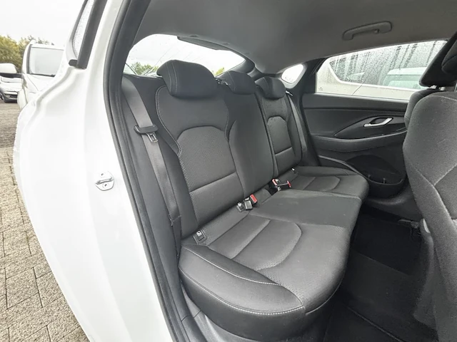 Hyundai i30 fastback life t-gdi,2018 - afbeelding 13 van  25