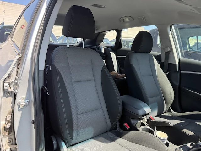 Hyundai i30 sw 1.6 crdi lounge 110, 2016 - afbeelding 14 van  29