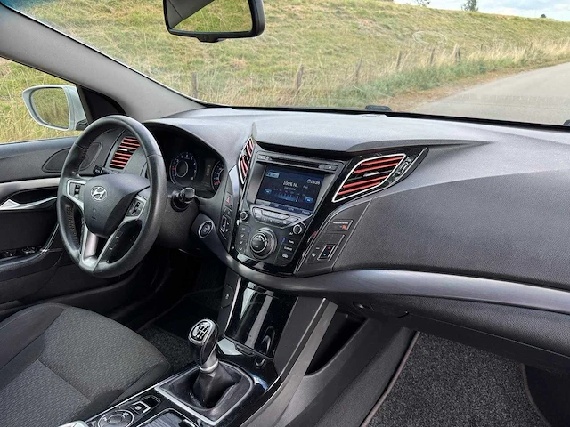 Hyundai i40 1.6 gdi b. bns ed.clima 1-kjn-52 - afbeelding 23 van  27