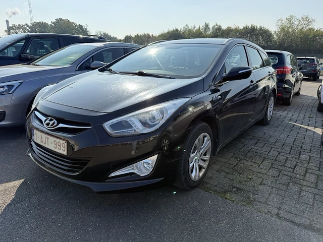 Hyundai i40 wagon blue crdi 115 isg, 2015 - afbeelding 1 van  32
