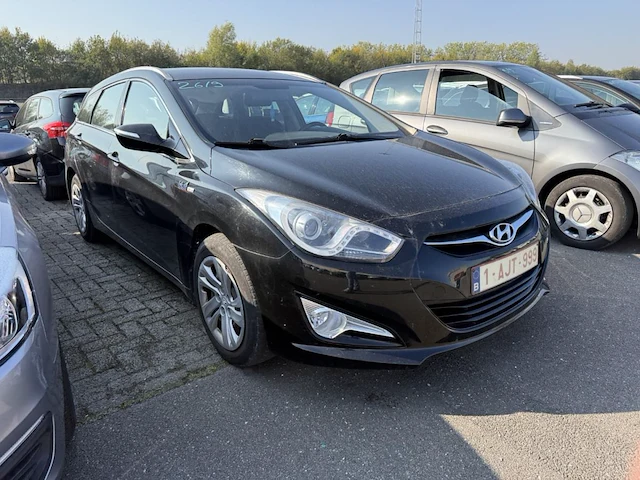 Hyundai i40 wagon blue crdi 115 isg, 2015 - afbeelding 3 van  32