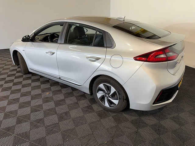 Hyundai ioniq 1.6 gdi first edition. kk-092-h - afbeelding 10 van  17