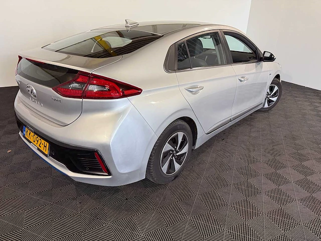 Hyundai ioniq 1.6 gdi first edition. kk-092-h - afbeelding 13 van  17