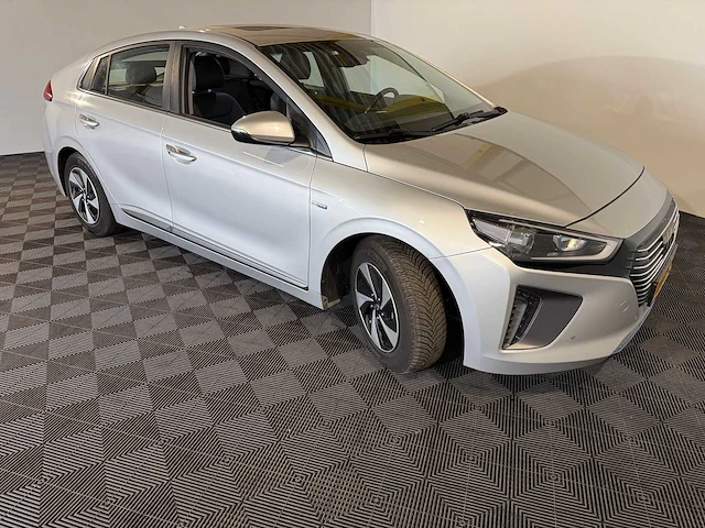 Hyundai ioniq 1.6 gdi first edition. kk-092-h - afbeelding 14 van  17