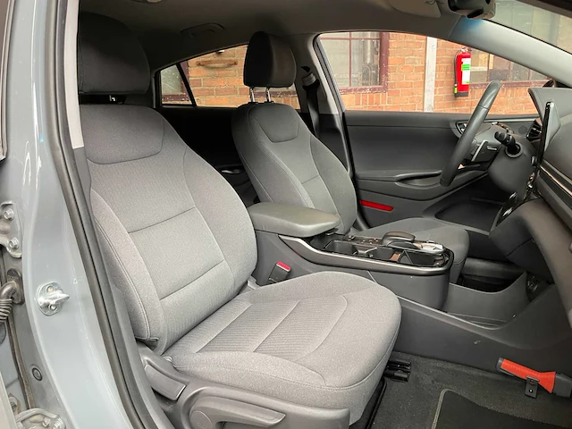 Hyundai ioniq comfort ev 38 kwh 136pk 2020 (origineel-nl) h-997-lf - afbeelding 35 van  42