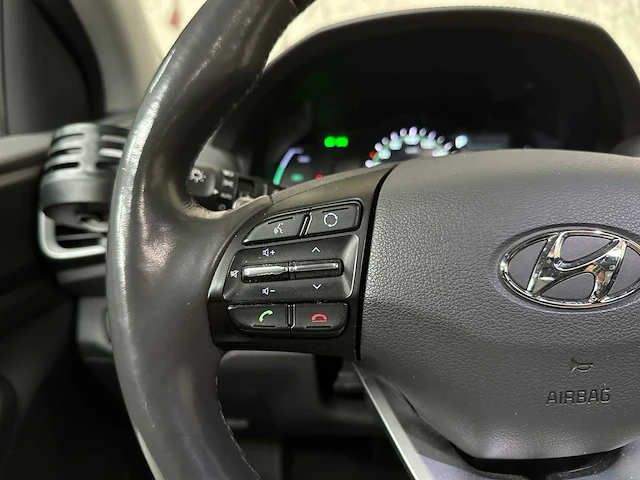 Hyundai ioniq premium ev 120pk 2018, rl-739-s - afbeelding 16 van  46