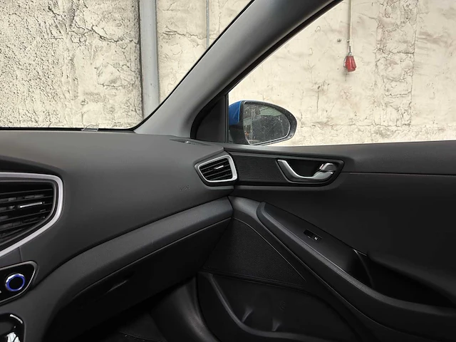 Hyundai ioniq premium ev 120pk 2018, rl-739-s - afbeelding 25 van  46