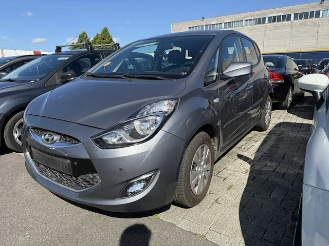 Hyundai ix20 1.4i comfort 90, 2013 - afbeelding 1 van  30