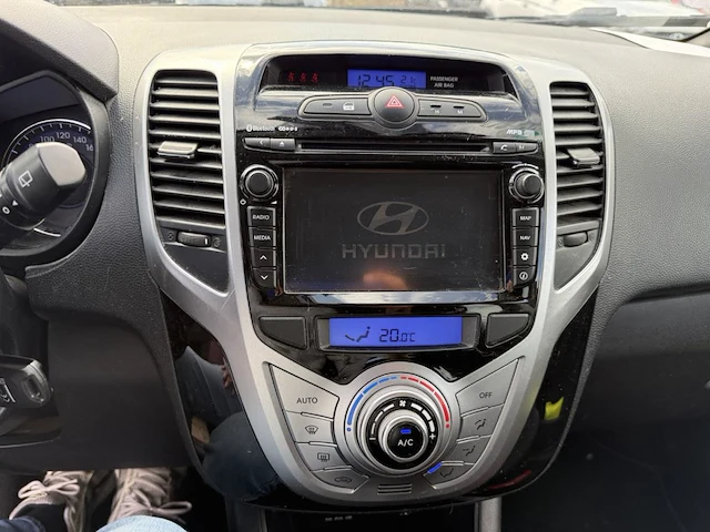 Hyundai ix20 1.4i comfort,2014 - afbeelding 2 van  25