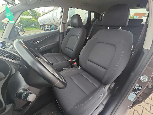 Hyundai ix20 1.6i go! car 2015 | n-175-kd - afbeelding 2 van  28