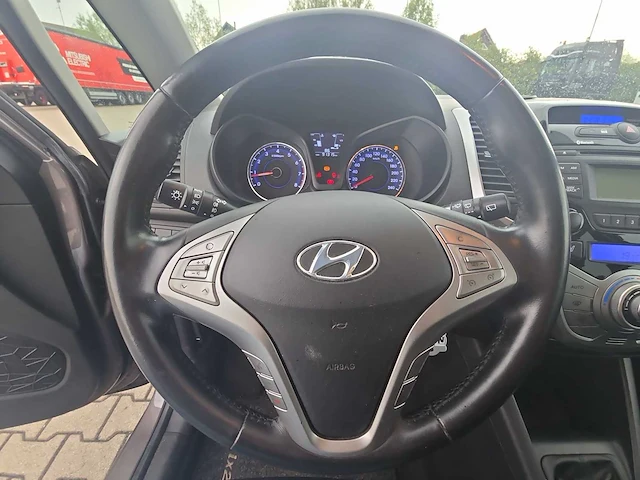 Hyundai ix20 1.6i go! car 2015 | n-175-kd - afbeelding 6 van  28