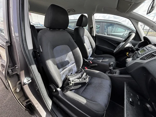 Hyundai ix20,2012 - afbeelding 13 van  29