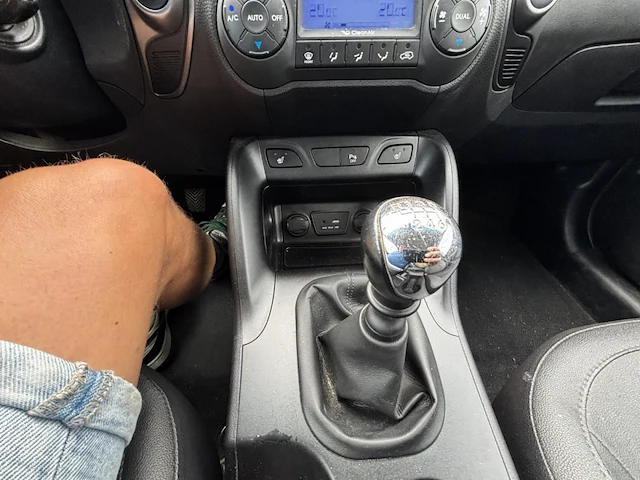 Hyundai ix35 comfort 2wd isg,2015 - afbeelding 2 van  34