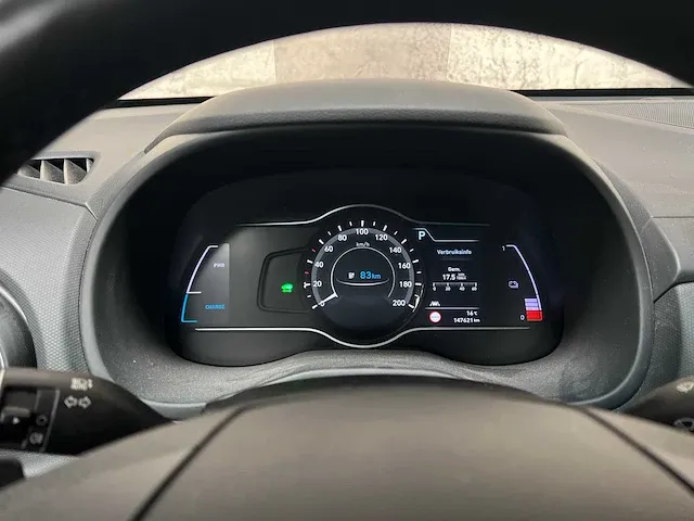 Hyundai kona ev premium 64 kwh 204pk 2019 (origineel-nl + 1e eigenaar), zf-719-j - afbeelding 29 van  51