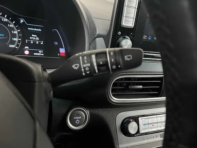 Hyundai kona ev premium 64 kwh 204pk 2019 (origineel-nl + 1e eigenaar), zf-719-j - afbeelding 33 van  51