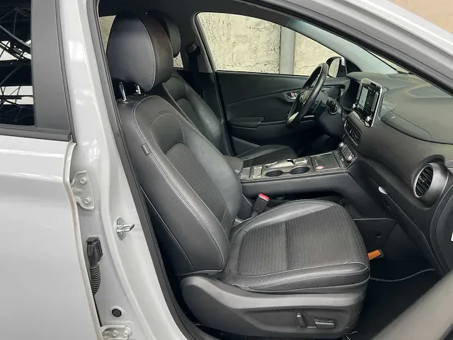 Hyundai kona ev premium 64 kwh 204pk 2019 (origineel-nl + 1e eigenaar), zf-719-j - afbeelding 42 van  51