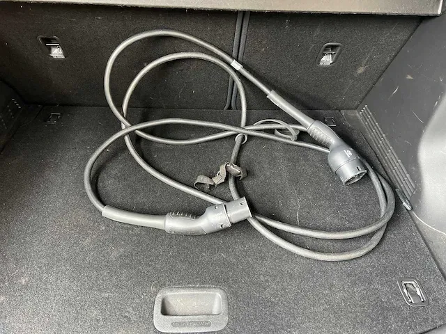 Hyundai kona ev premium 64 kwh 204pk 2019 (origineel-nl + 1e eigenaar), zf-719-j - afbeelding 44 van  51