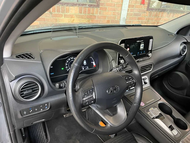 Hyundai kona ev premium 64 kwh 204pk 2019 (origineel-nl), zf-334-v - afbeelding 26 van  70