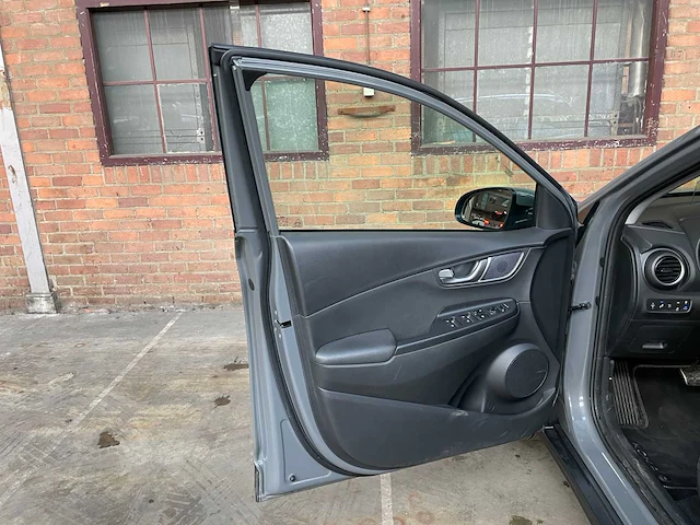Hyundai kona ev premium 64 kwh 204pk 2019 (origineel-nl), zf-334-v - afbeelding 51 van  70