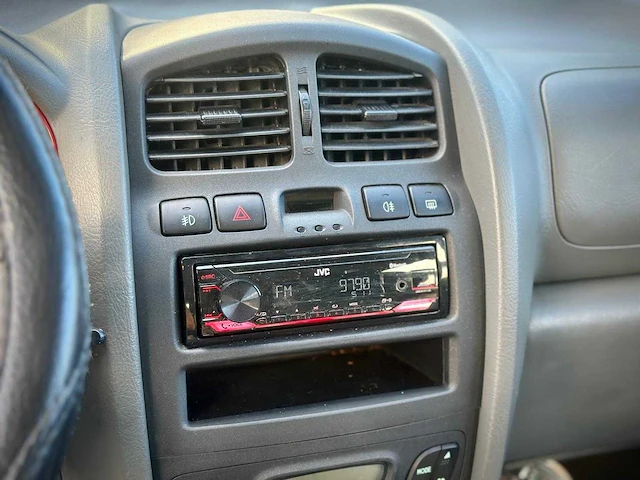 Hyundai santa fe 2.7i v6 4wd style automaat, 73-nt-tf - afbeelding 4 van  15