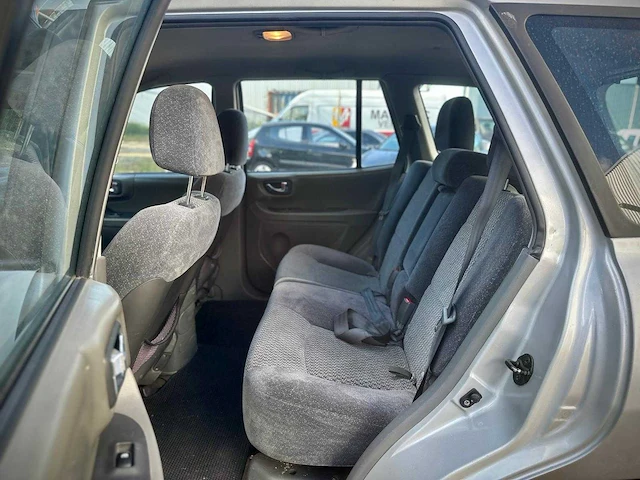 Hyundai santa fe 2.7i v6 4wd style automaat, 73-nt-tf - afbeelding 15 van  15