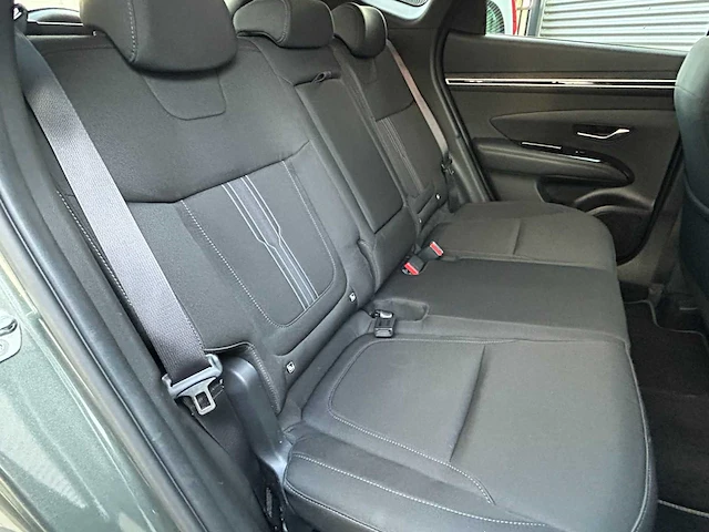 Hyundai tucson 1.6 t gdi hev comfort smart automaat; k-053-sk - afbeelding 4 van  23