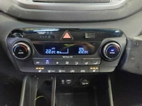 Hyundai tucson 2.0 crdi i-mot. 4wd , kg-926-l - afbeelding 4 van  17