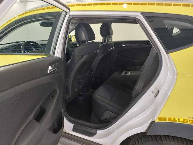Hyundai tucson 2.0 crdi i-mot. 4wd , kg-926-l - afbeelding 14 van  17