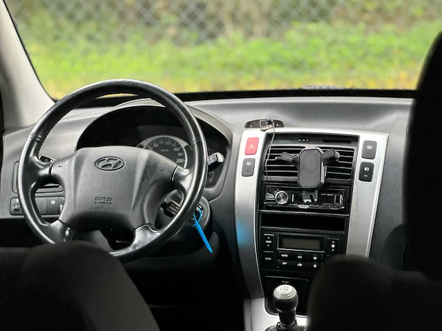 Hyundai tucson 2.0i style, 64-zl-pn - afbeelding 3 van  17