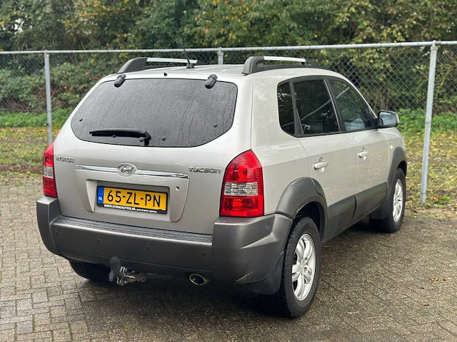 Hyundai tucson 2.0i style, 64-zl-pn - afbeelding 10 van  17