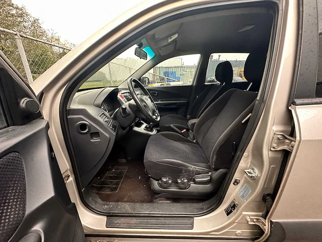 Hyundai tucson 2.0i style, 64-zl-pn - afbeelding 13 van  17