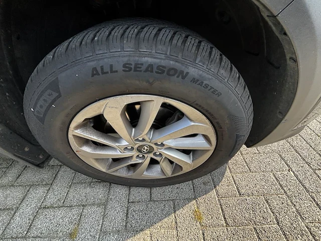 Hyundai tucson comfort plus crdi 115 2wd isg, 2017 - afbeelding 22 van  28