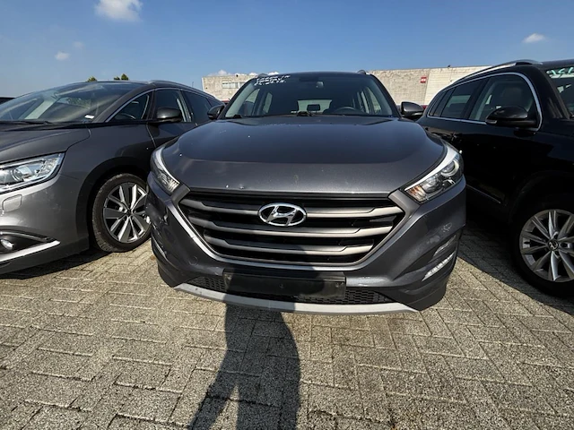 Hyundai tucson comfort plus crdi 115 2wd isg, 2017 - afbeelding 2 van  28
