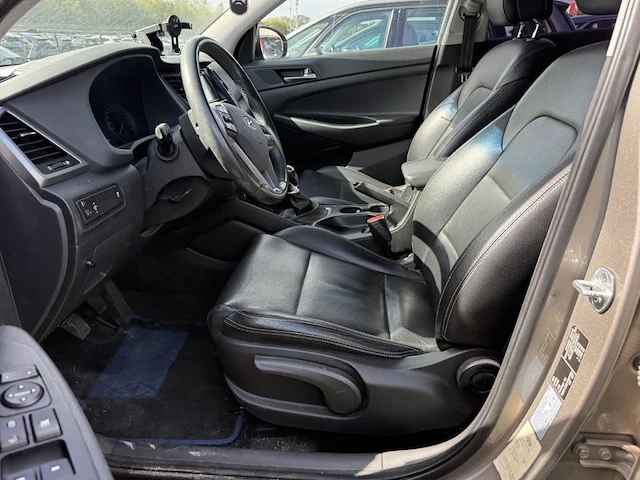 Hyundai tucson pure plus gdi 132 2wd isg,2017 - afbeelding 26 van  28