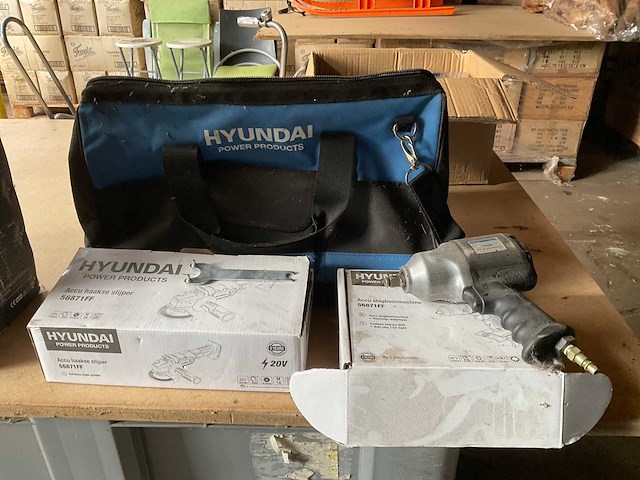 Hyunday accugereedschap (2x) - afbeelding 1 van  5