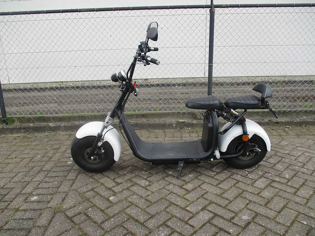 I-coco duo sit e chopper met dikke banden - snorscooter - lt-018 - e-scooter - afbeelding 1 van  12