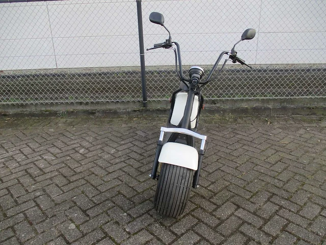 I-goo - e chopper snorscooter met dikke banden - lt019 - e-scooter - afbeelding 7 van  13