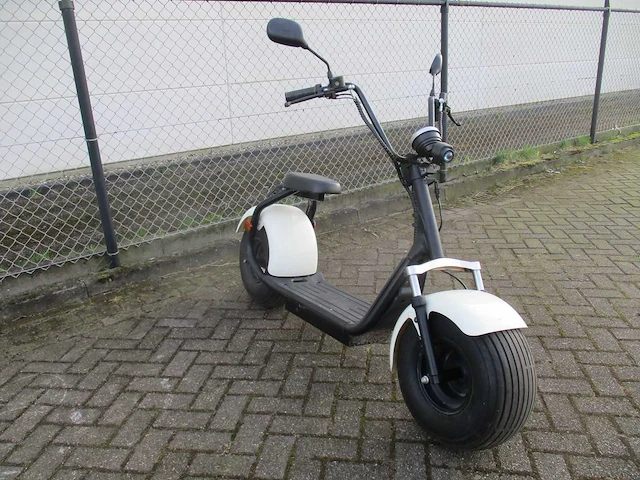I-goo - e chopper snorscooter met dikke banden - lt019 - e-scooter - afbeelding 9 van  13