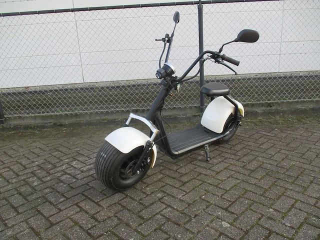 I-goo - e chopper snorscooter met dikke banden - lt019 - e-scooter - afbeelding 6 van  13