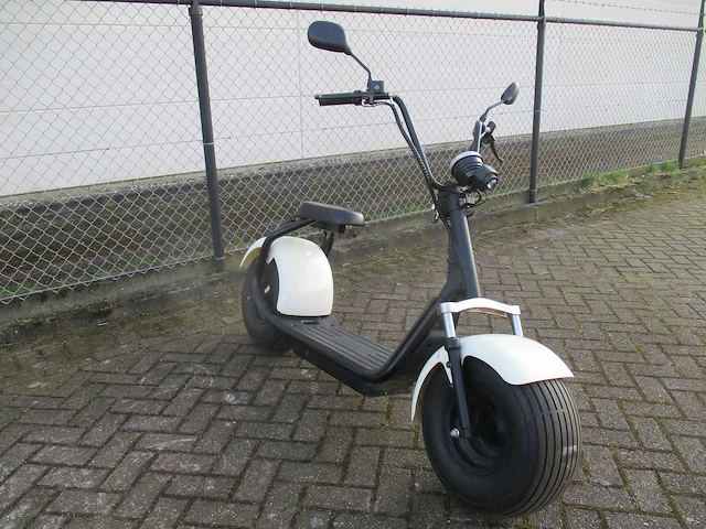 I-goo - e chopper snorscooter met dikke banden - lt019 - e-scooter - afbeelding 9 van  13