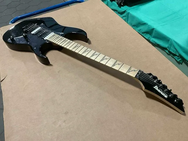 Ibanez prestige gitaar - afbeelding 7 van  9