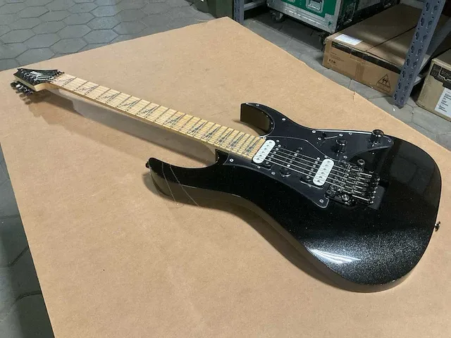 Ibanez prestige gitaar - afbeelding 3 van  9